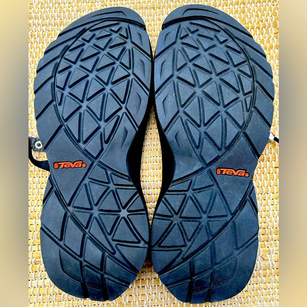 TEVA s9 men’s hiking/active sandals-upper buckle for more stability-look NEW - Picture 9 of 9